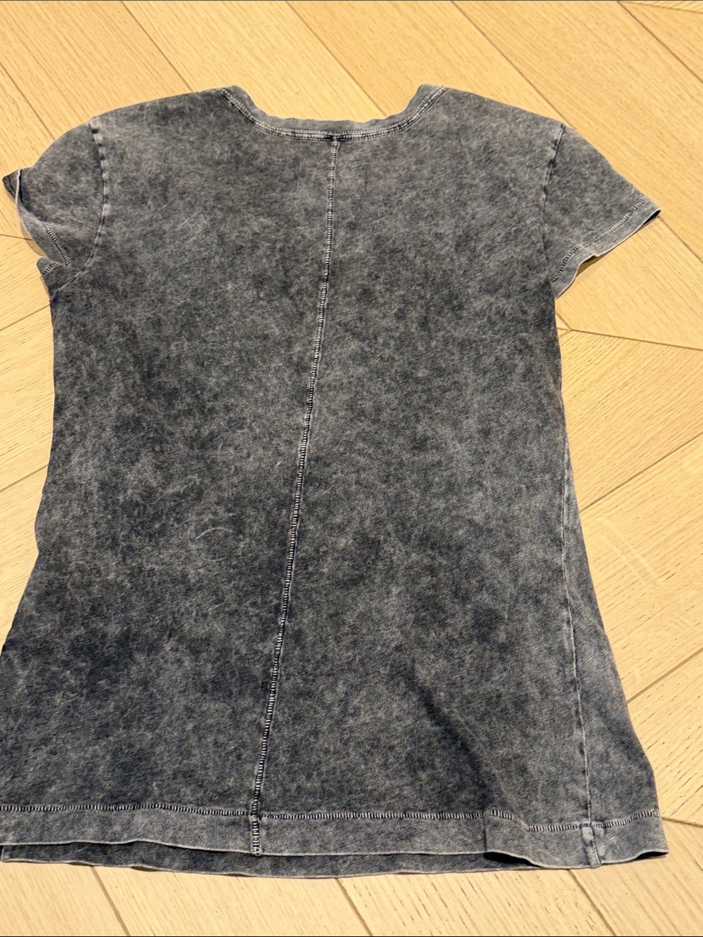 rag & bone Women's Short Sleeve Mineral Wash Tee - Charcoal Gray - Picture 4 of 5